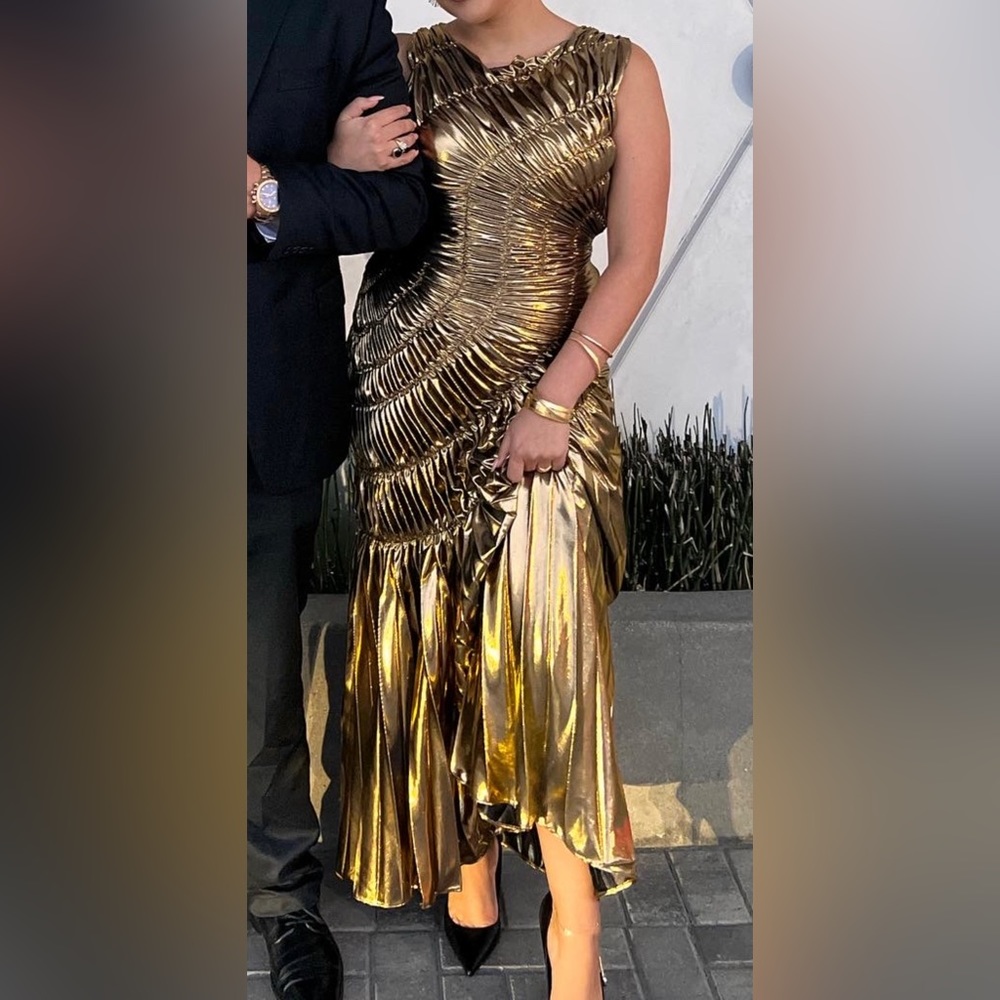 THE GOLD FOSSIL DRESS BY GEORGIA HARDINGE